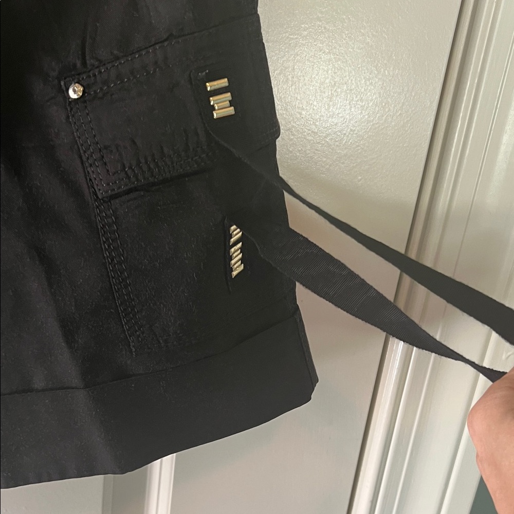 White House Black Market Women's Black Cargo Shorts - Picture 8 of 13